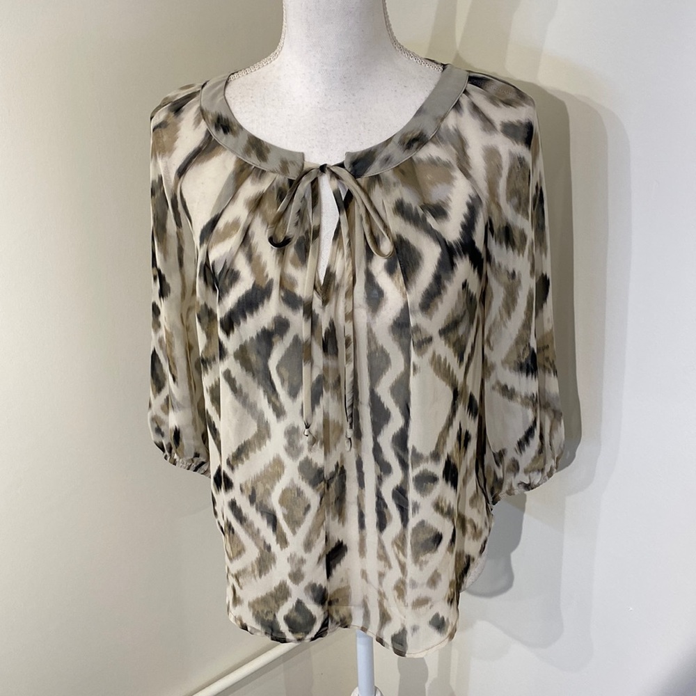 Bellatrix Sheer Print Top